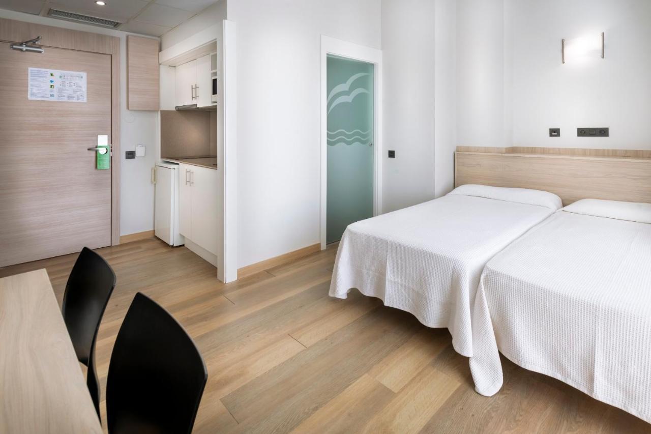 Aparthotel Marinada Salou Exterior photo
