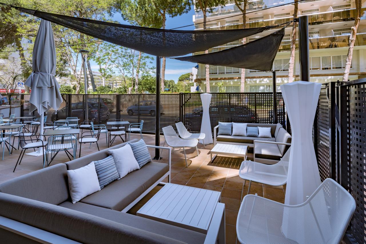 Aparthotel Marinada Salou Exterior photo